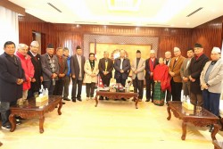 एमालेद्वारा मध्यपहाडी क्षेत्रका सात सय ५१ योजना र माग सरकारसमक्ष प्रस्तुत